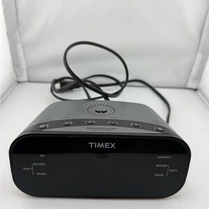 Timex T231 Series AM/FM Dual Alarm Clock Tested and works